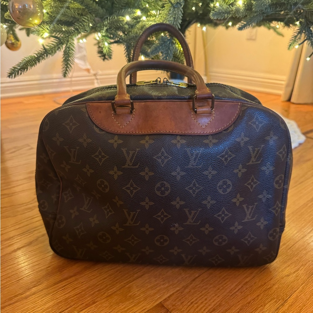 Vintage Louis Vuitton Deauville Monogram Structured Travel Bag - Picture 4 of 10
